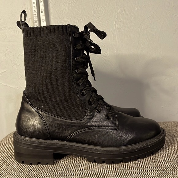 Yellowbox Akie style dark brown boots, size 7 1/2. - Picture 5 of 13